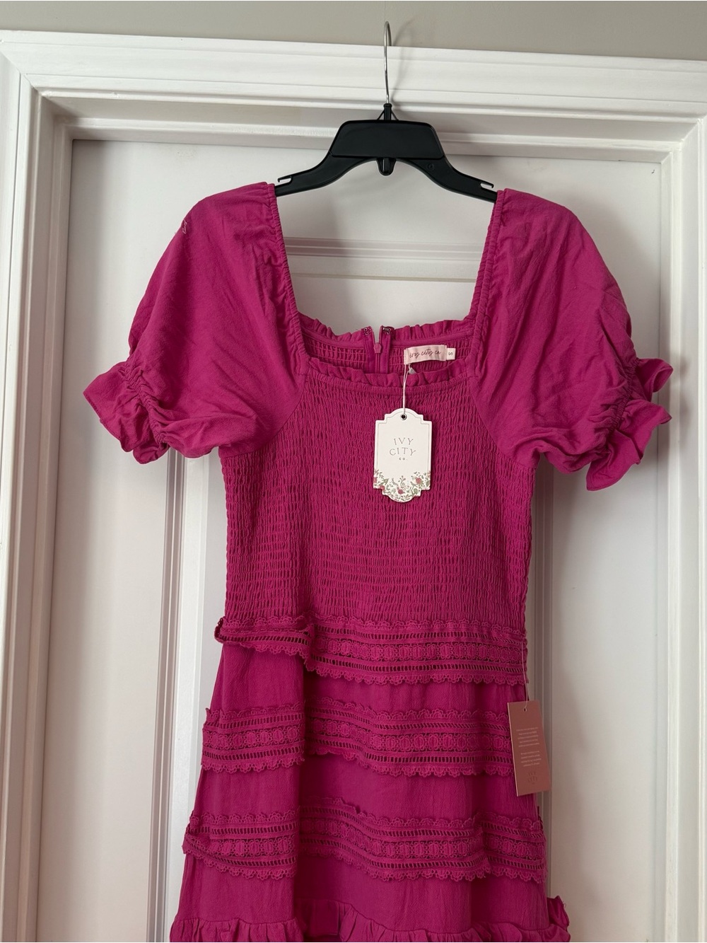 Ivy City Co Fuchsia Puff-Sleeve Tiered Midi Dress - Picture 5 of 9